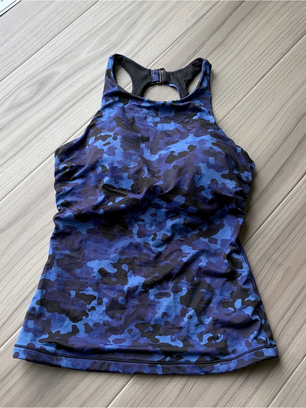 Athleta 34D Tankini Swim Top
